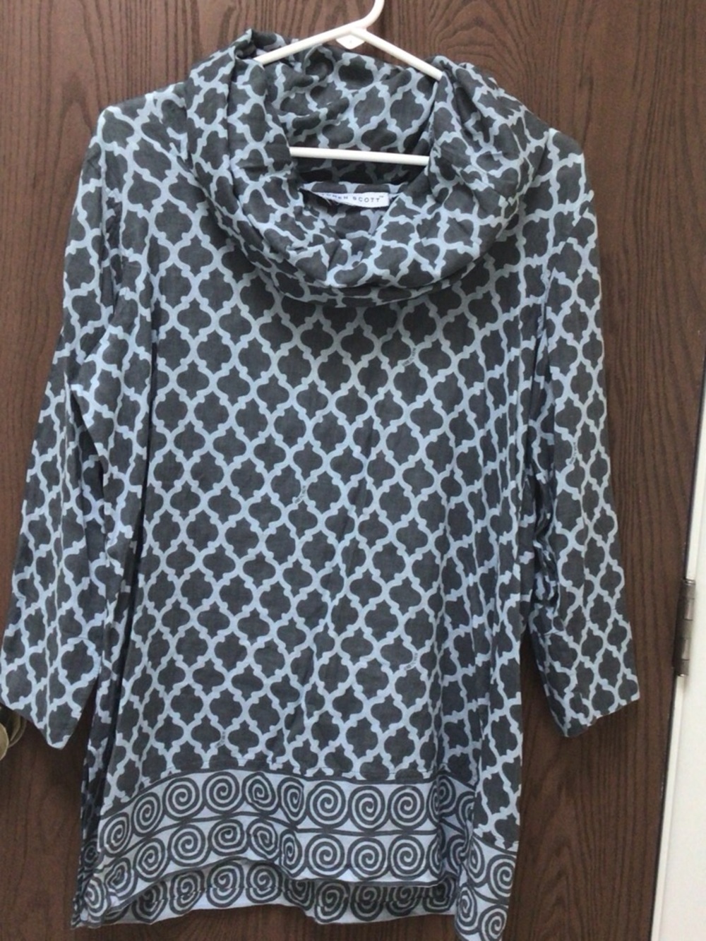 Gretchen Scott Designs Gray & White Cowl Neck Geometric Top
